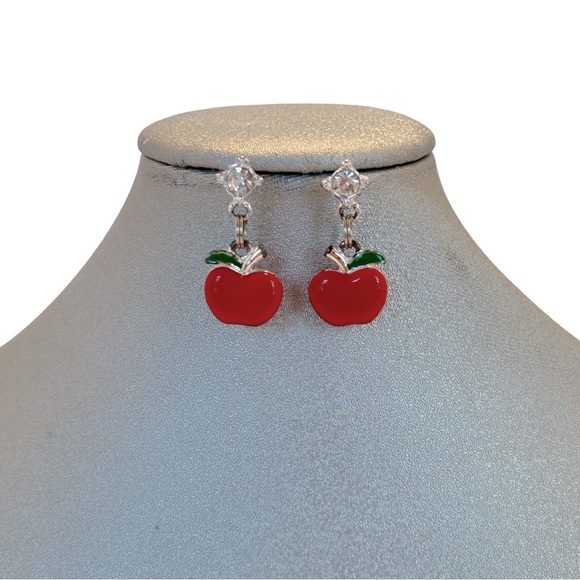 SWAROVSKI CRYSTAL Posts Pierced earrings Red apples Green stem New - Picture 1 of 4